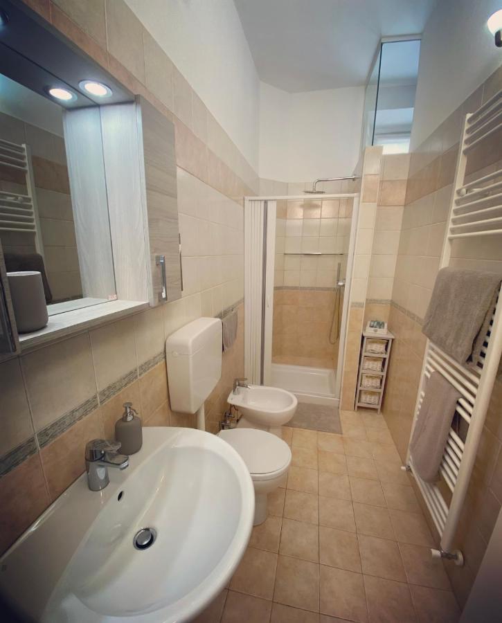 Appartement Casa Via Roma à Intra Extérieur photo